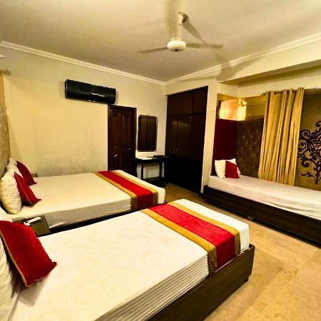 Doves Inn Hotel Kalma Chowk Lahore Exteriér fotografie