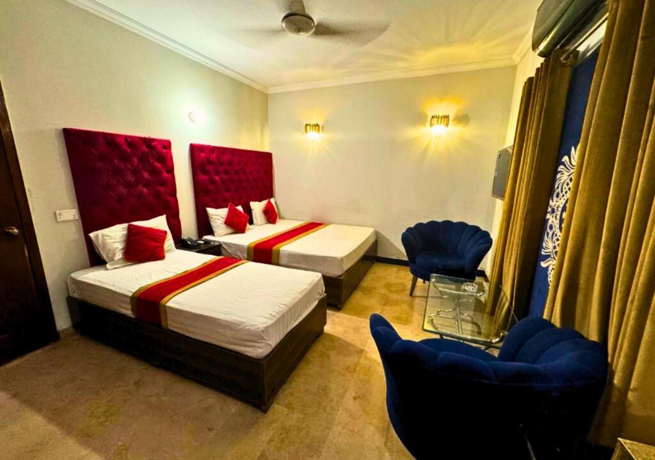 Doves Inn Hotel Kalma Chowk Lahore Exteriér fotografie