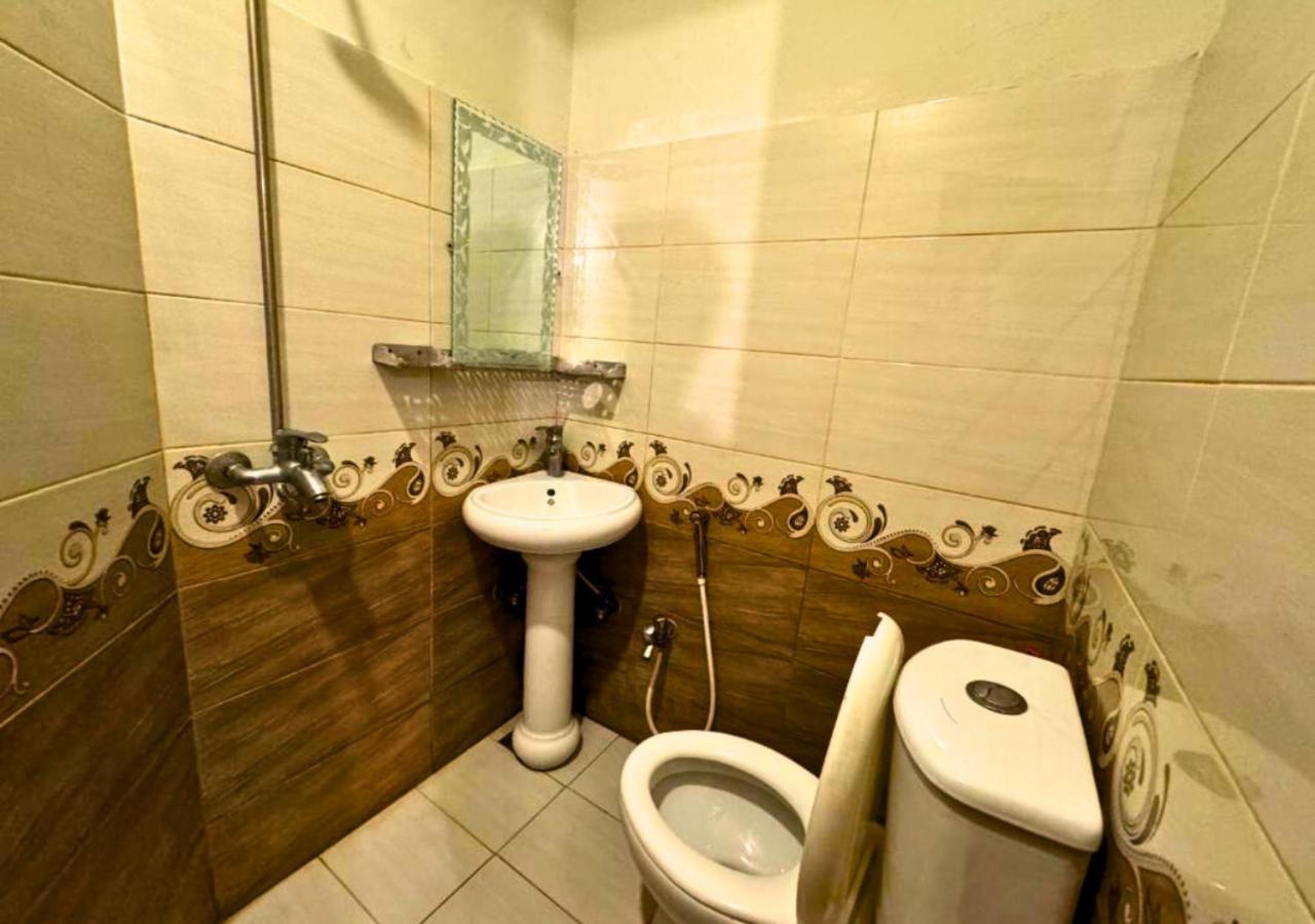 Doves Inn Hotel Kalma Chowk Lahore Exteriér fotografie