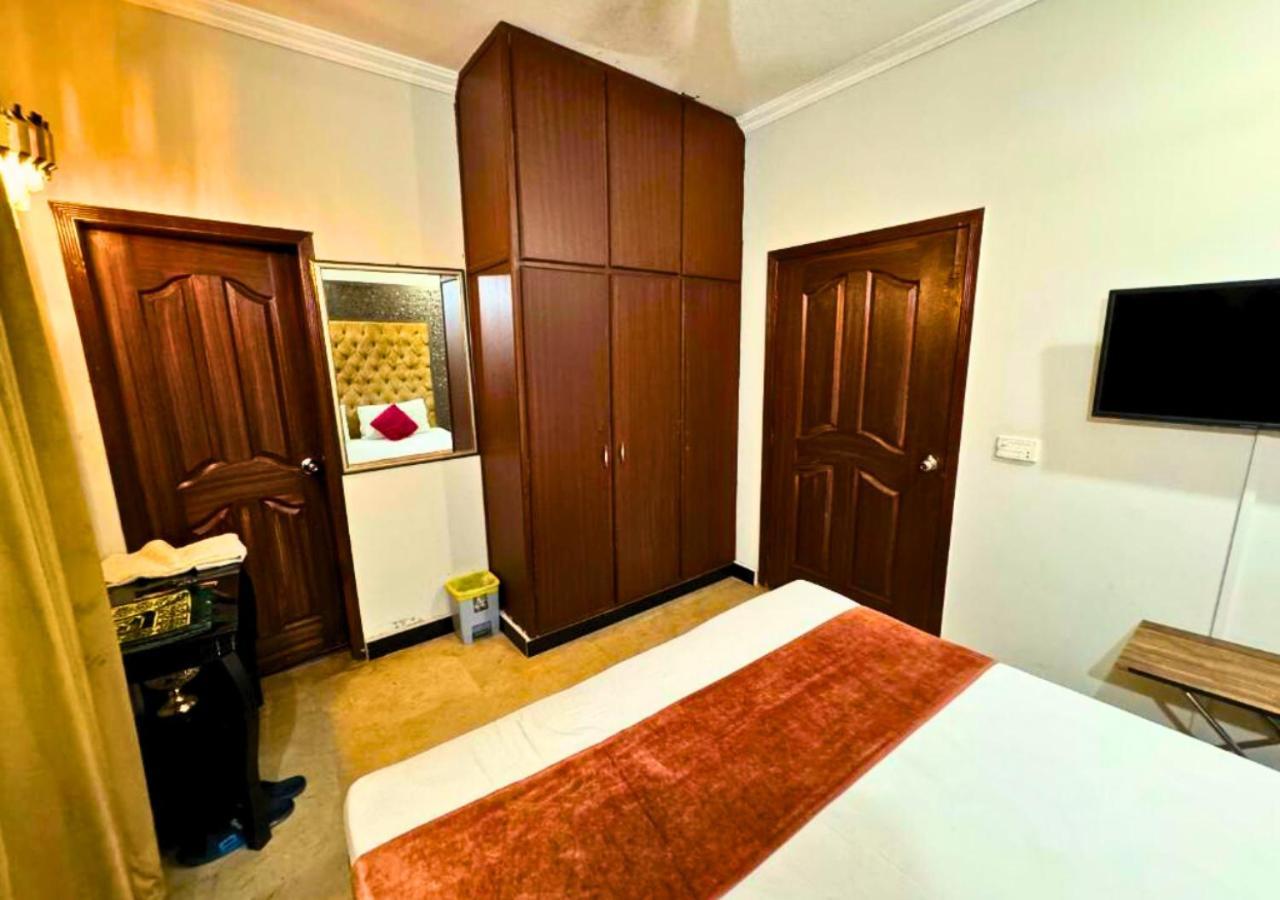 Doves Inn Hotel Kalma Chowk Lahore Exteriér fotografie