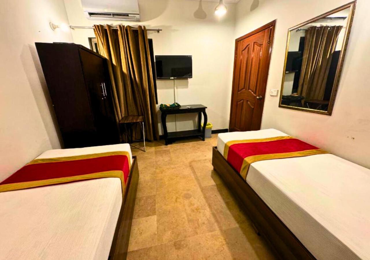 Doves Inn Hotel Kalma Chowk Lahore Exteriér fotografie