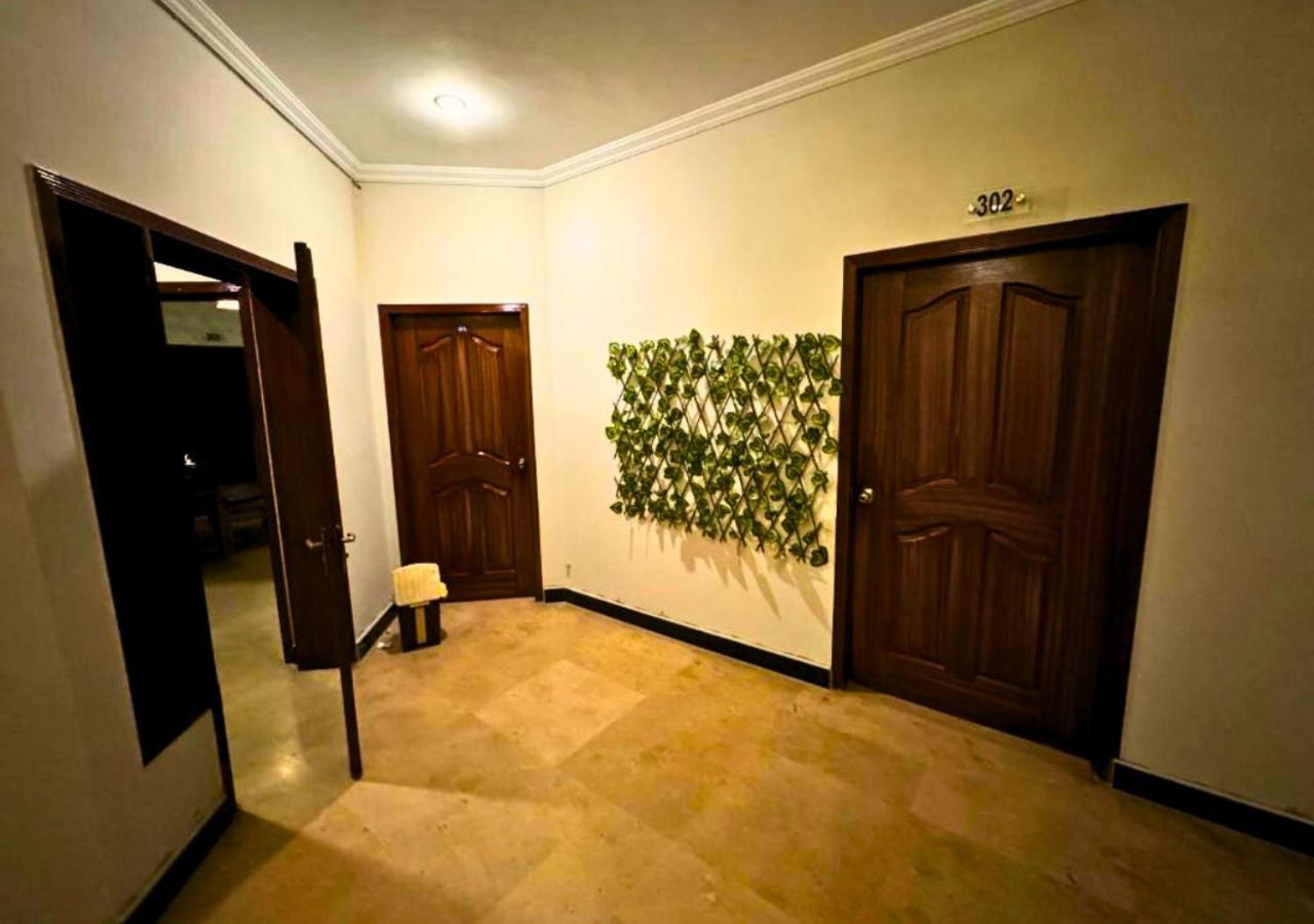 Doves Inn Hotel Kalma Chowk Lahore Exteriér fotografie